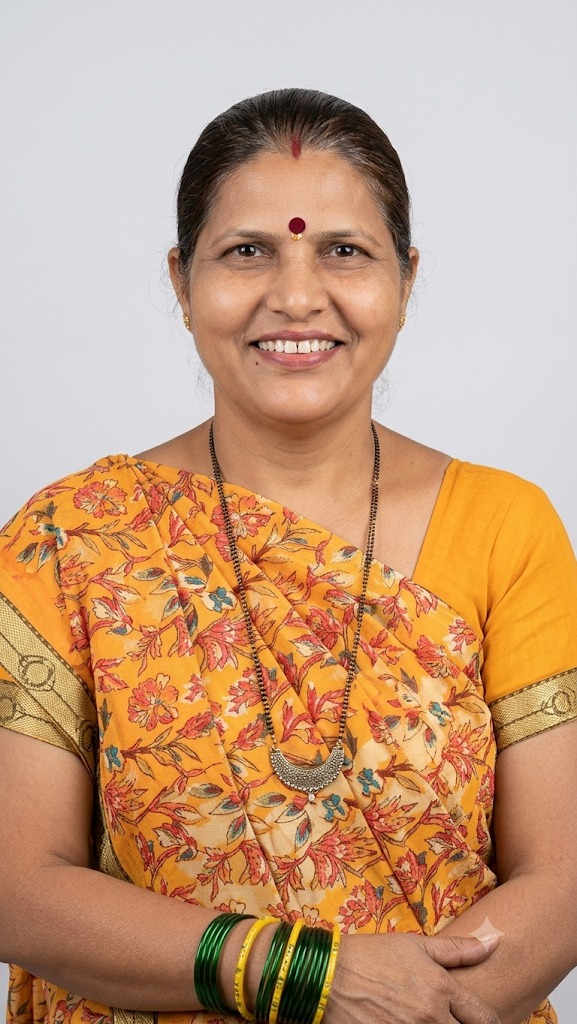 Aasha - Part time Cleaner in Khar East in Mumbai